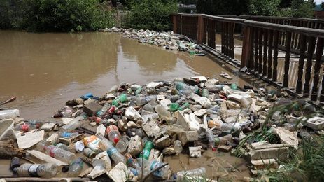 Littering in Srinagar India
